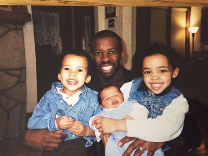 Tinashe family, husband, children, parents, siblings