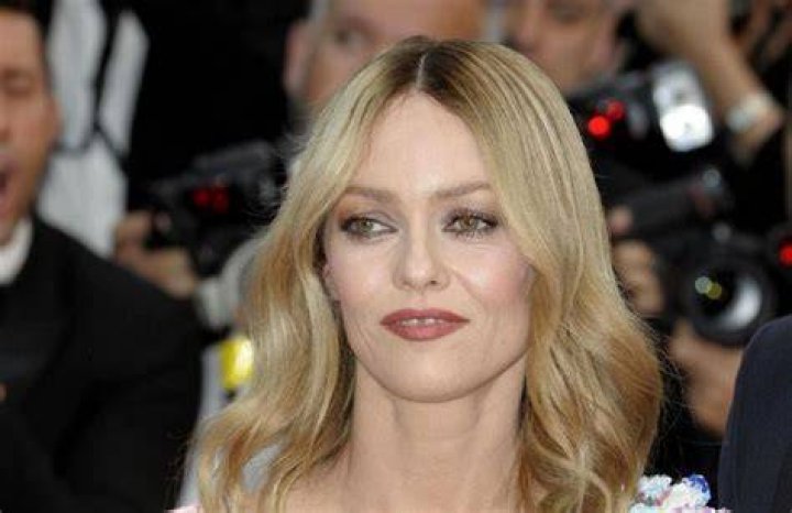 Vanessa Paradis Biography