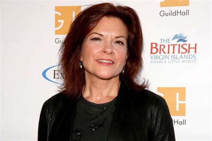 Vivian Cash Biography - Facts, Childhood, Family Life & Achievements