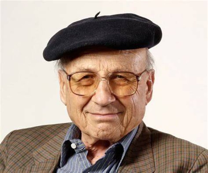 Walter Kohn Biography