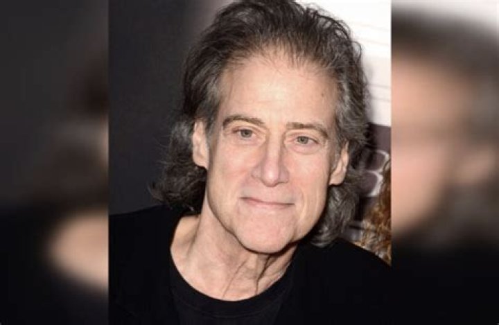 What Disease Does Richard Lewis Have? – Celebrity
