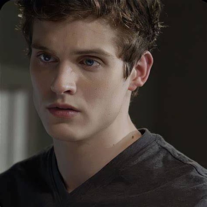 What happened to Isaac on ‘Teen Wolf?’