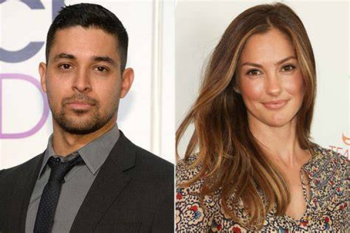 What is Minka Kelly’s relationship history?
