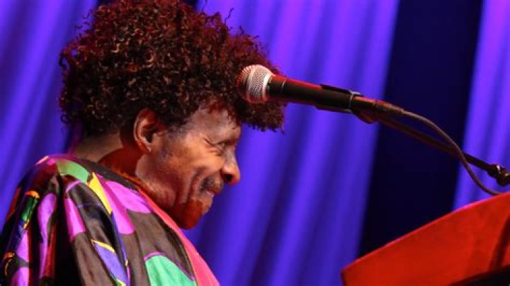 What is Sly Stone’s net worth?