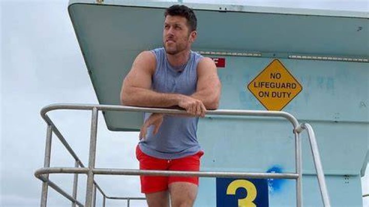 What job does Clayton Echard from The Bachelor do?