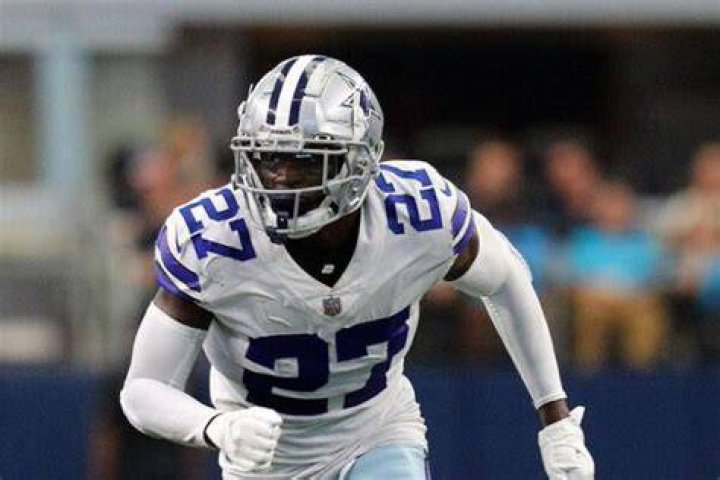Where did Jayron Kearse go to college? Did Jayron Kearse play college football?