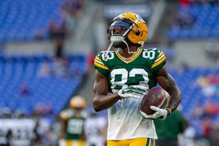 Where did Marquez Valdes-Scantling go to college? Did Marquez Valdes-Scantling play college football?
