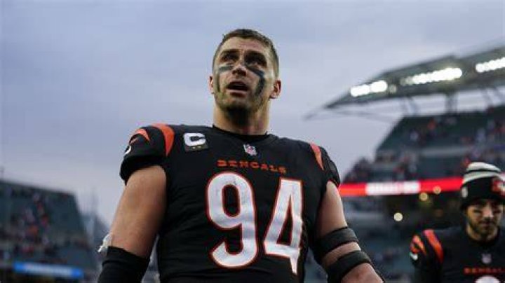 where did sam hubbard go to high school