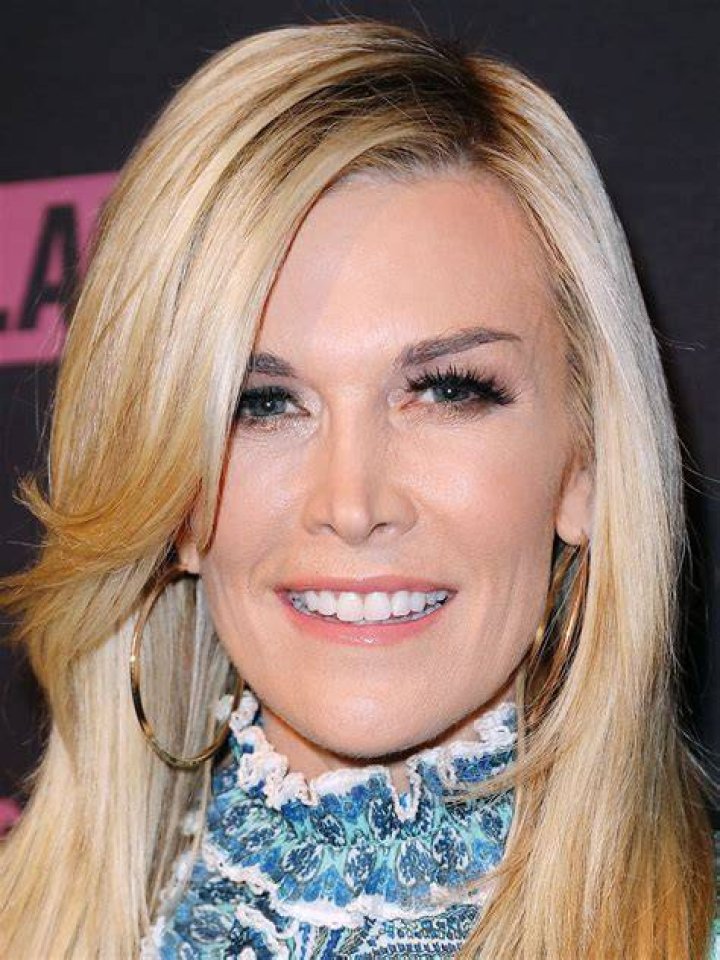Where did Tinsley Mortimer go to college and high school? Did Tinsley Mortimer go to high School?
