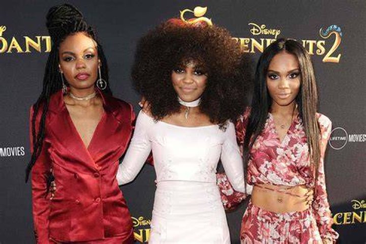 Which McClain sister was on House of Payne?