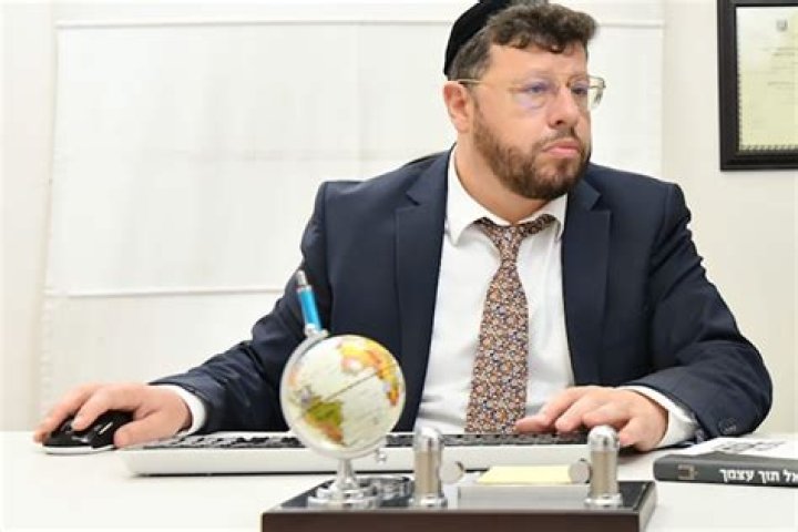 Who is Chaim Walder wife Bracha Walder?