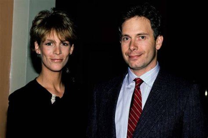 Who is Christopher Guest, husband of Jamie Lee Curtis? Are Jamie Lee Curtis and Christopher Guest still married?