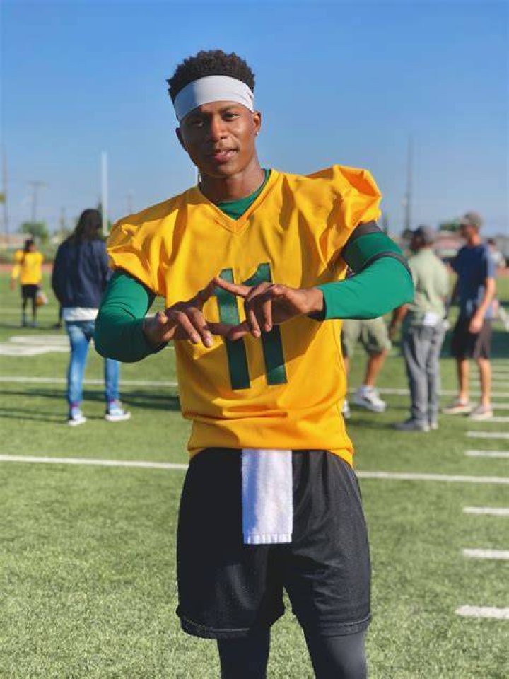Who Is Darnell Hayes? – Celebrity