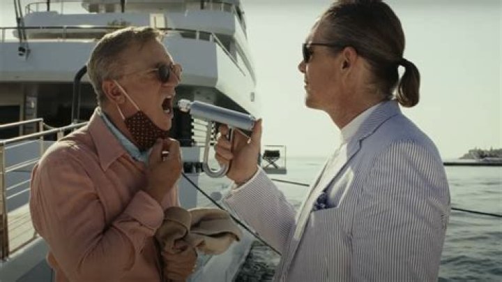 Who is Ethan Hawke in ‘Glass Onion?’ The Efficient Man’s cameo, explained