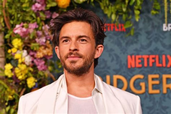 Who is Jonathan Bailey's father?