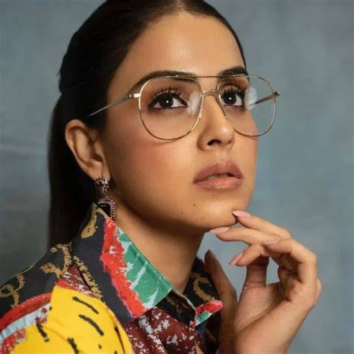 Who is Julianne Na? Age, children, Instagram, net worth