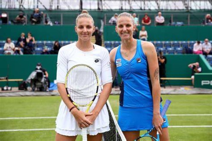 Who is Karolína Plíšková's mother Martina Plíšková?