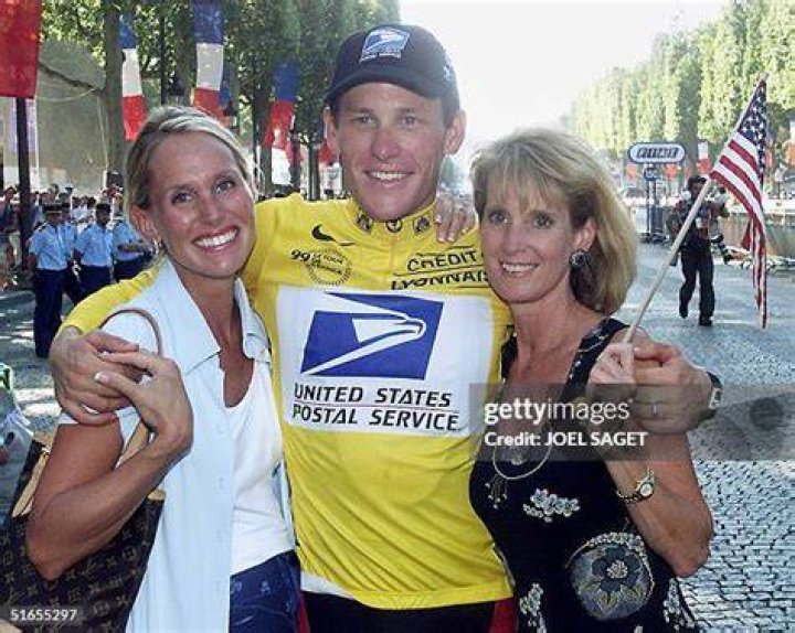 Who is Lance Armstrong’s mother Linda Armstrong Kelly?