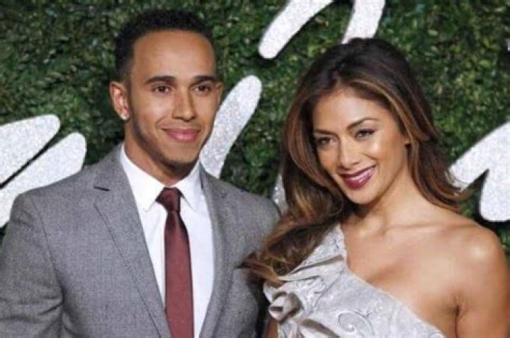 Who is Lewis Hamilton sister Samantha Lockhart? Age, height, family, Instagram