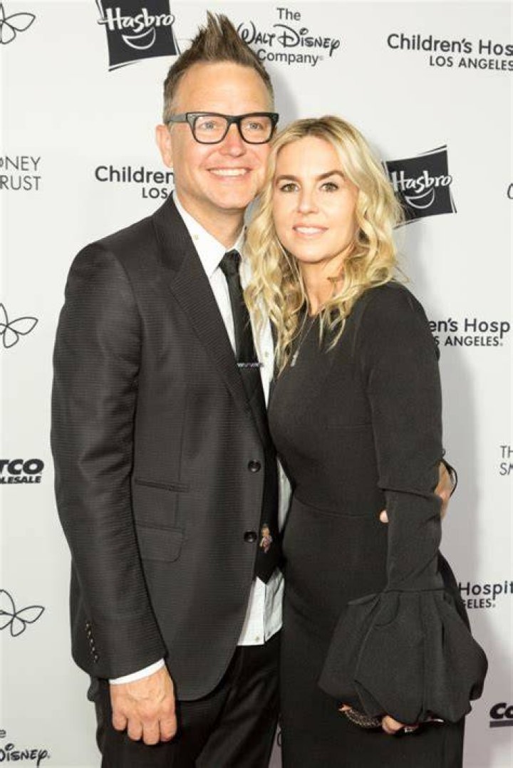 Who is Mark Hoppus wife Skye Everly?