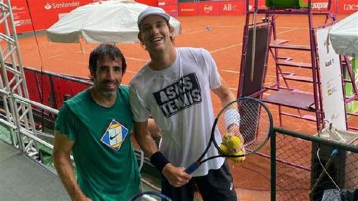 Who is Nicolás Jarry coach Juan Ozon-Llacer