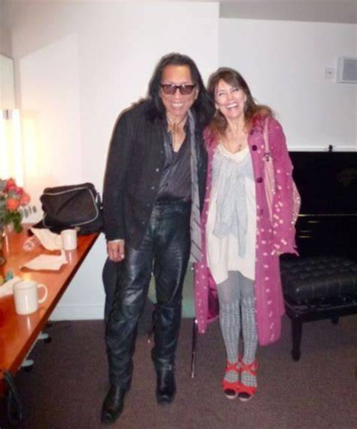 Who is Rayma Rodriguez, first wife of Sixto Rodriguez?