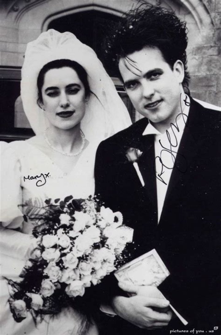 Who is Robert Smith wife Mary Poole?