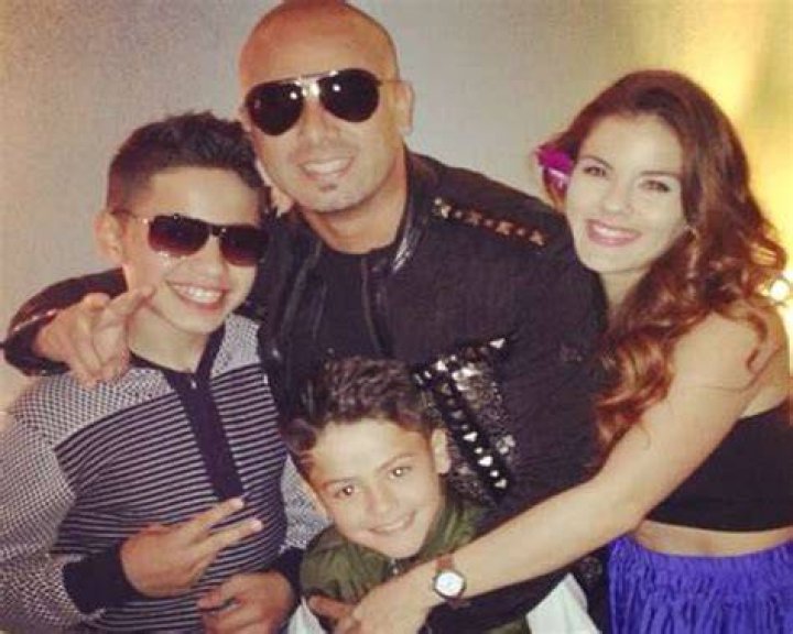 Who is Yandel wife Edneris Espada Figueroa? Bio, age, birthday, children, wedding, Instagram