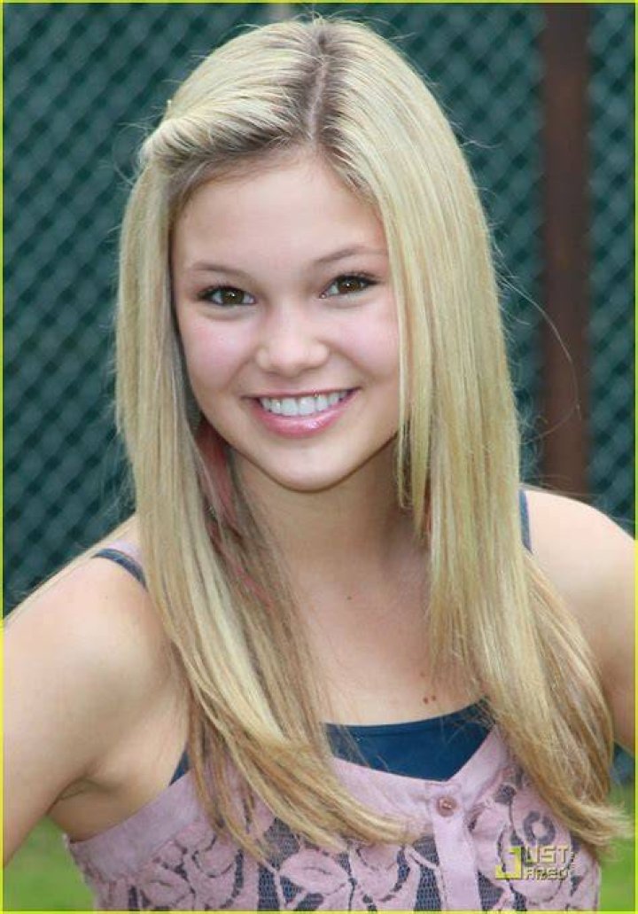 Why did Olivia Holt leave kickin it? – Celebrity