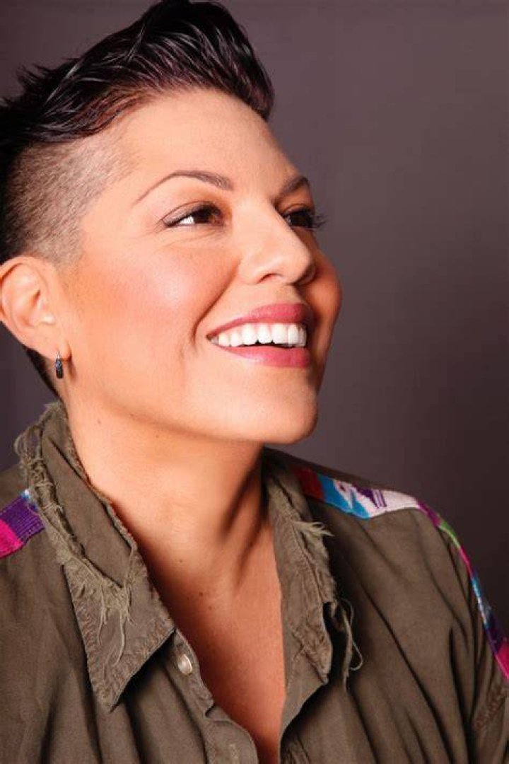 Why did Sara Ramirez shave her hair? – Celebrity