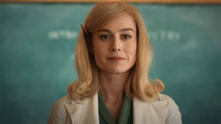 Why does Brie Larson’s character keep a pencil in her hair in ‘Lessons in Chemistry?’