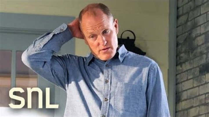 Woody Harrelson goes full conspiracy theorist in off-the-rails ‘SNL’ monologue