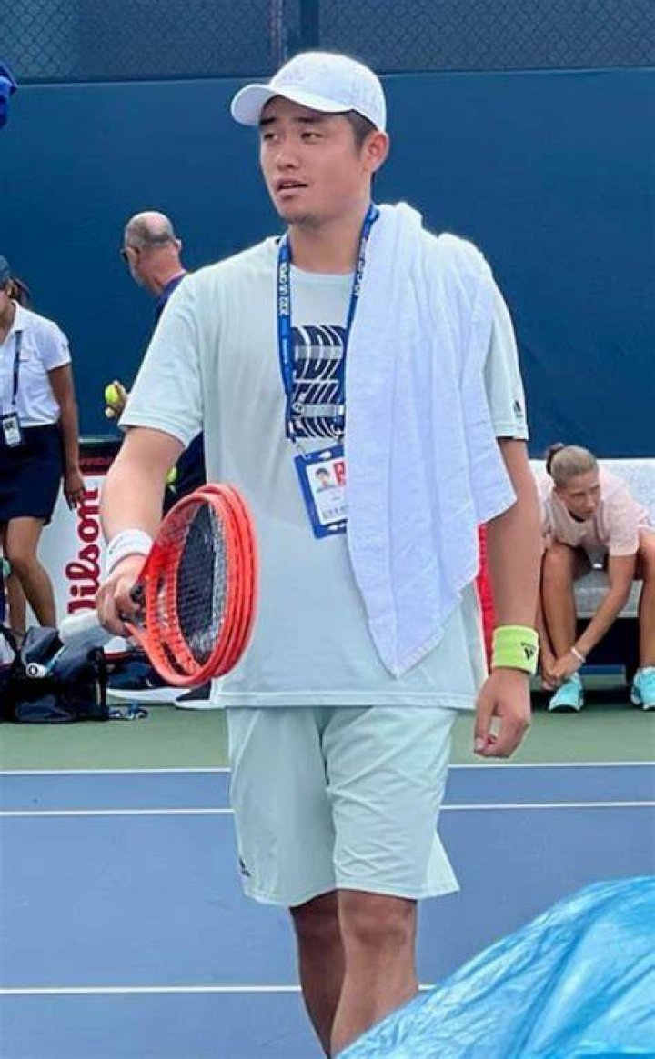 Wu Yibing age, height, weight, family, coach, ranking, net worth
