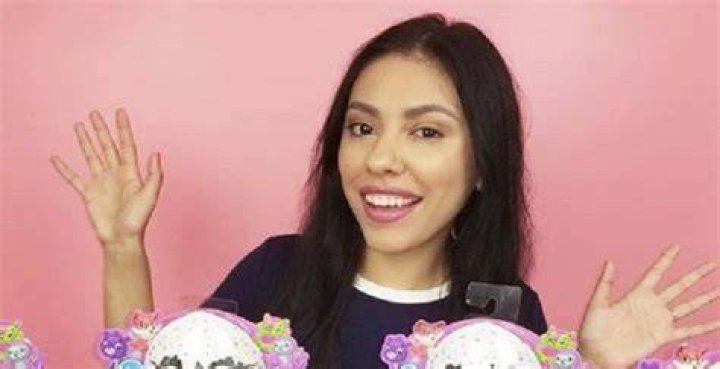 ZaiLetsPlay (Zaira) - Bio, Facts, Family Life of YouTube Gamer & Vlogger