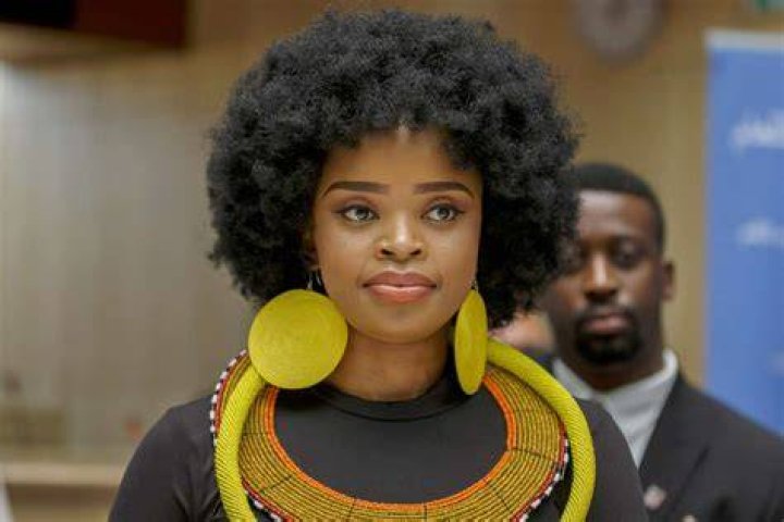 Zoleka Mandela Death: Zoleka Mandela Dies From Cancer,