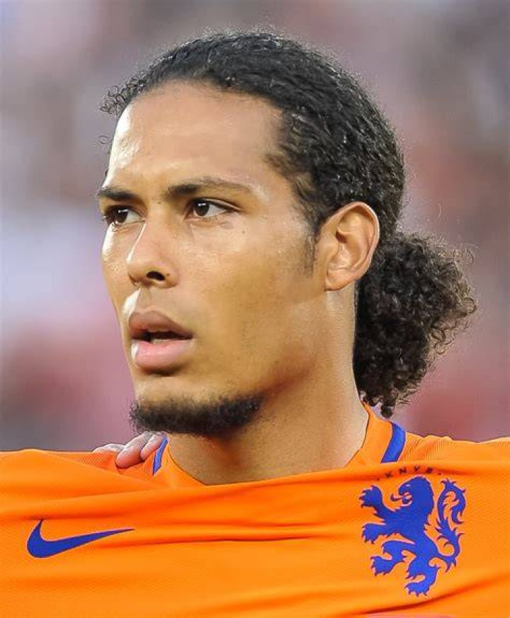 Virgil van Dijk parents: Hellen Fo Sieeuw, Ron van Dijk 1 20160604 AUT NED 8876 cropped